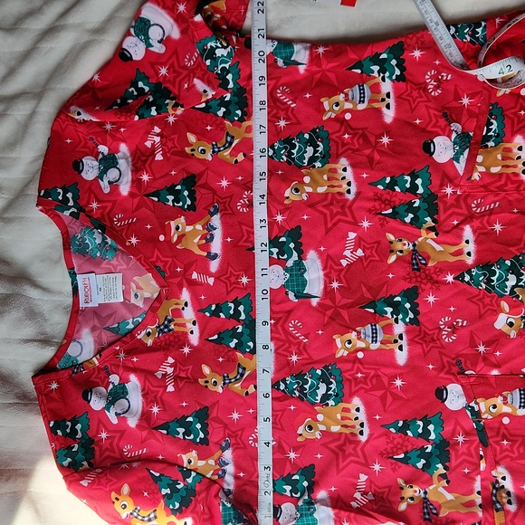 Christmas, Winter, Holiday, Disney Winnie The Pooh And Rudolph Nurse Scrubs Sz M - Picture 5 of 5